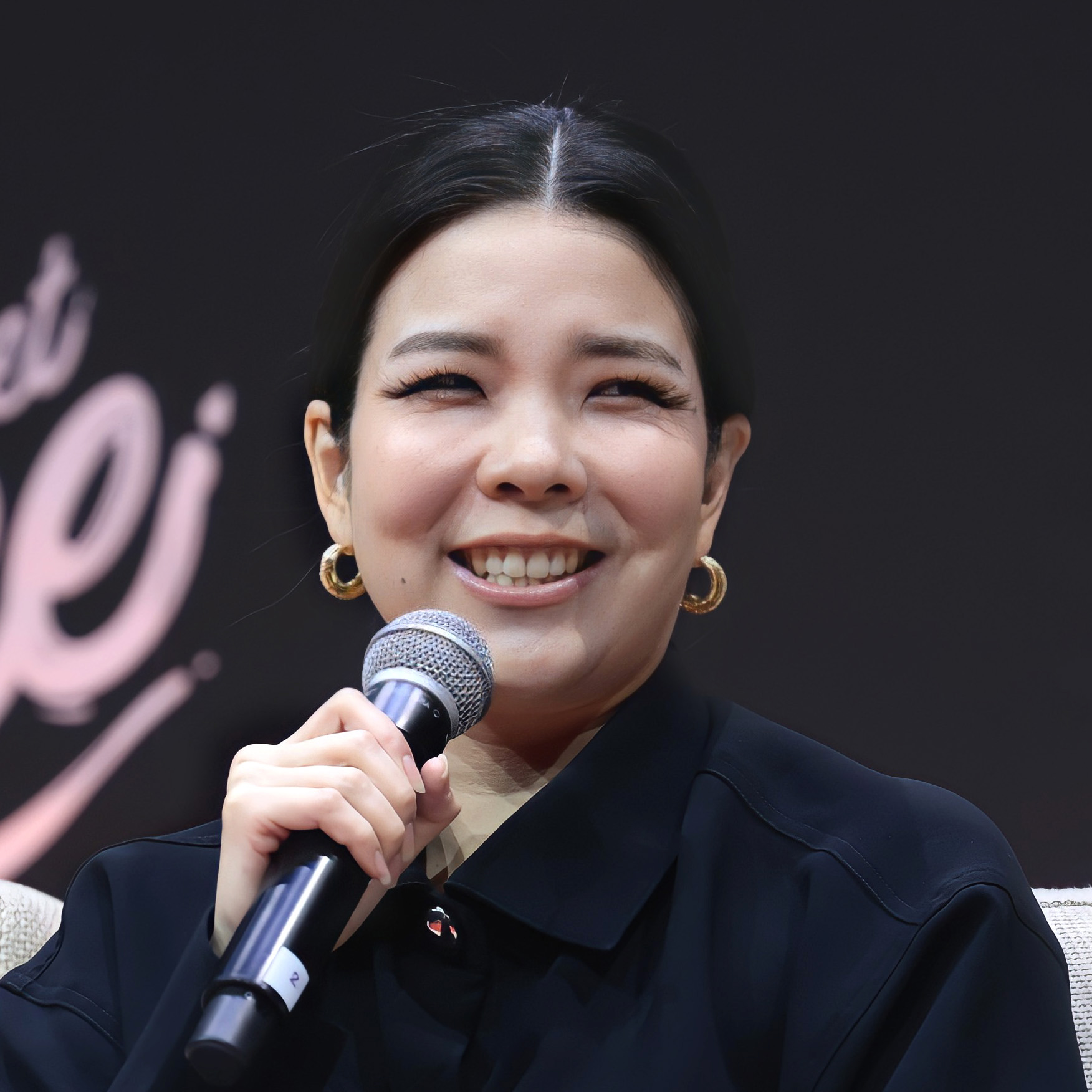 กุลพัชร์
กนกวัฒนาวรรณ