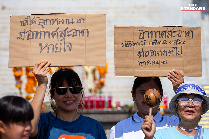 ชาวเชียงใหม่แสดงพลัง เรียกร้องรัฐแก้ปัญหาฝุ่น PM2.5 ผลักดันร่าง ‘พ.ร.บ. อากาศสะอาด’