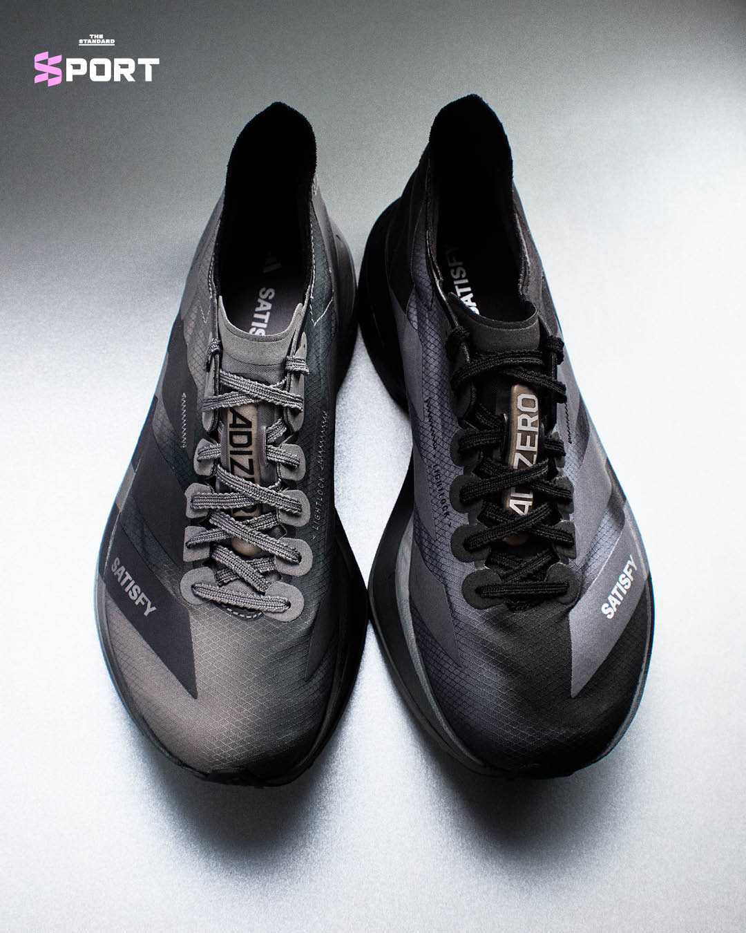 ภาพรองเท้าวิ่ง adidas x SATISFY รุ่น ADIZERO ADIOS PRO 4 ที่เปิดตัวในคอลเลกชันลิมิเต็ด 1