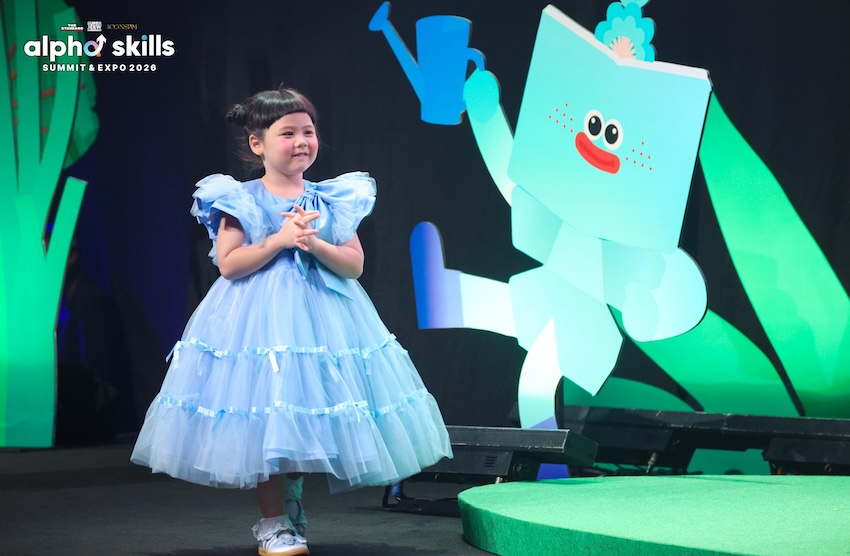 น้องเกล แอบิเกล รังษีสิงห์พิพัฒน์ และคุณแม่ชมพู่ อารยา อัลเบอร์ต้า ฮาร์เก็ต ในงาน Alpha Skills Summit 2026 10