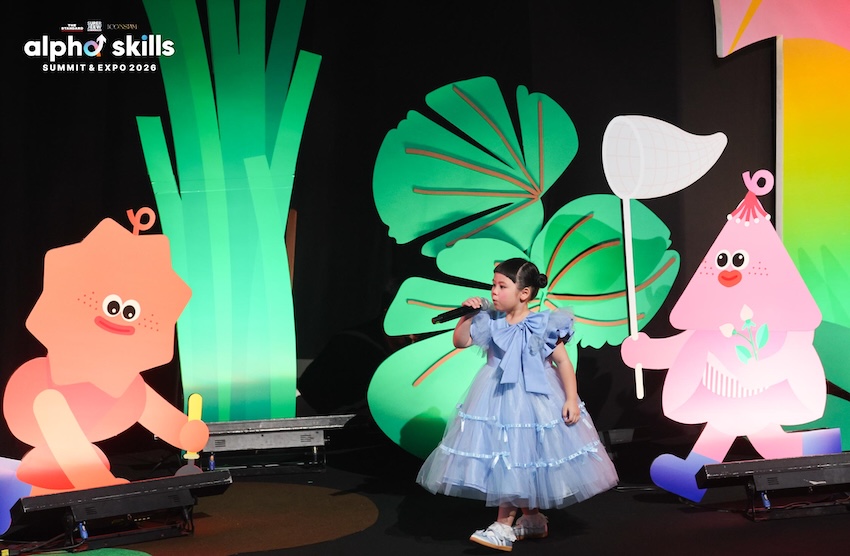 น้องเกล แอบิเกล รังษีสิงห์พิพัฒน์ และคุณแม่ชมพู่ อารยา อัลเบอร์ต้า ฮาร์เก็ต ในงาน Alpha Skills Summit 2026 13