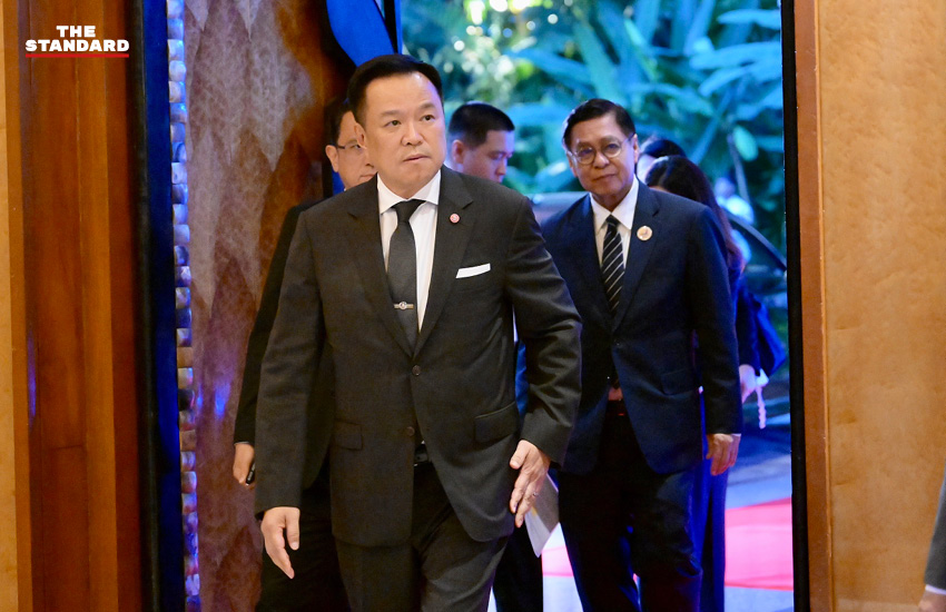 อนุทิน-สีหศักดิ์ ร่วมประชุมสามฝ่าย ไทย-ฟิลิปปินส์-กัมพูชา ระหว่างประชุมอาเซียนที่เซบู 3