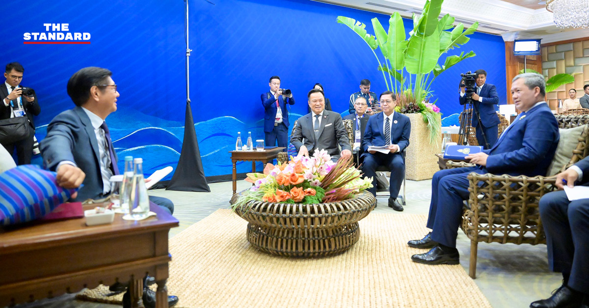 อนุทิน-สีหศักดิ์ ร่วมประชุมสามฝ่าย ไทย-ฟิลิปปินส์-กัมพูชา ระหว่างประชุมอาเซียนที่เซบู