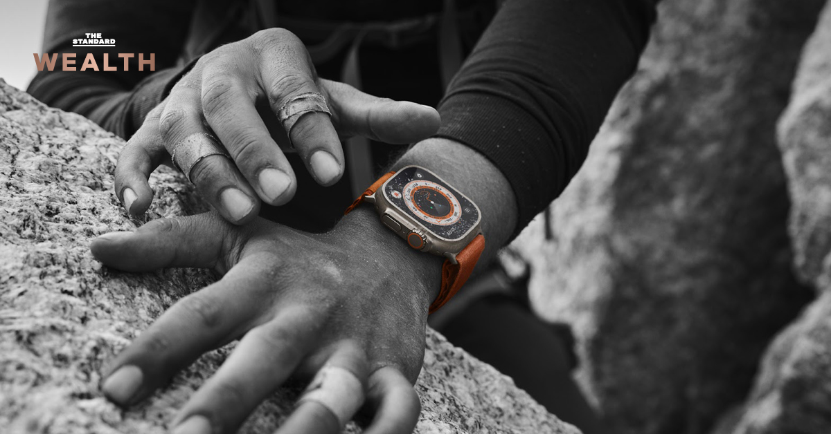ภาพประกอบ Apple Watch และอุปกรณ์สวมใส่เพื่อสุขภาพแบบไร้หน้าจอ