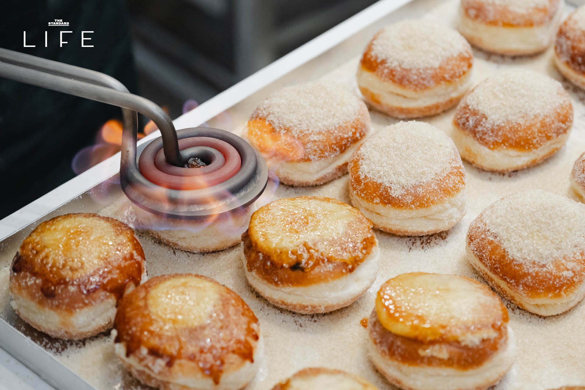 ภาพโดนัท Crème Brûlée ของ Bread Ahead 1
