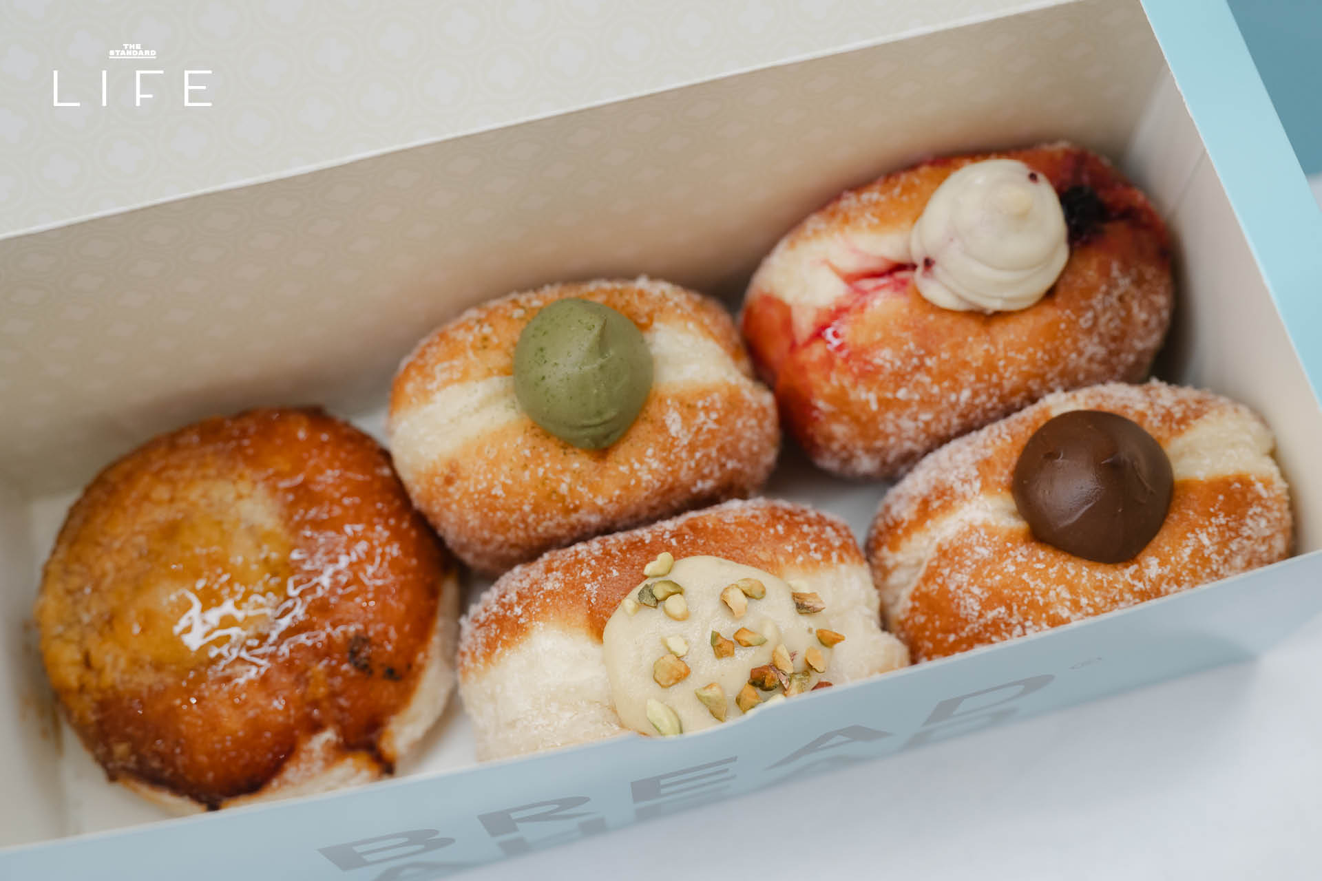 ภาพโดนัท Crème Brûlée ของ Bread Ahead 4