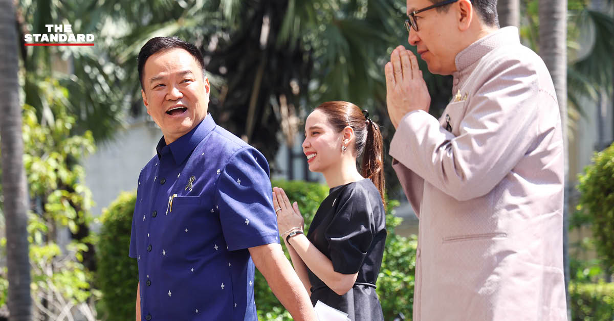 ภาพถ่ายนายกฯ อนุทิน ชาญวีรกูล เป็นประธานการประชุมคณะรัฐมนตรี พิจารณาวาระสำคัญ อาทิ พ.ร.ก.กู้เงิน 4 แสนล้าน และรายงานแลนด์บริดจ์