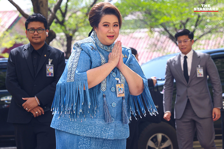 ภาพถ่ายนายกฯ อนุทิน ชาญวีรกูล เป็นประธานการประชุมคณะรัฐมนตรี พิจารณาวาระสำคัญ อาทิ พ.ร.ก.กู้เงิน 4 แสนล้าน และรายงานแลนด์บริดจ์ 12