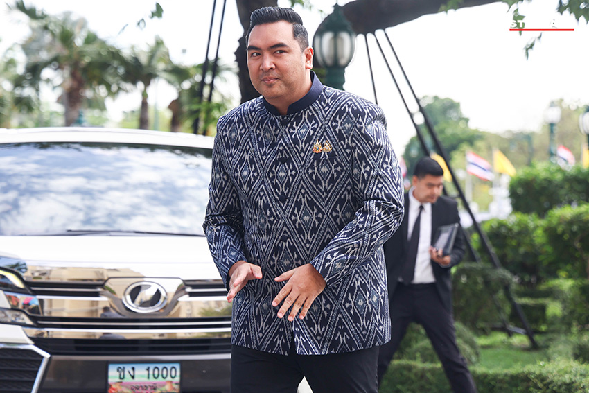 ภาพถ่ายนายกฯ อนุทิน ชาญวีรกูล เป็นประธานการประชุมคณะรัฐมนตรี พิจารณาวาระสำคัญ อาทิ พ.ร.ก.กู้เงิน 4 แสนล้าน และรายงานแลนด์บริดจ์ 13