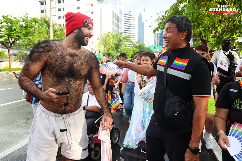 ชัชชาติ สิทธิพันธุ์ ร่วมเดินขบวน Bangkok Pride Parade 2026 บนถนนสีลม 2
