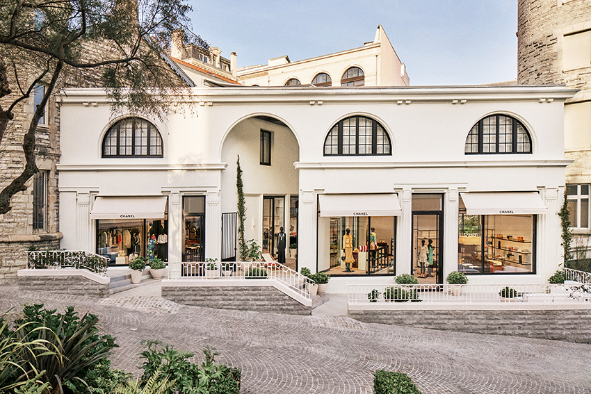 ภาพบูติกชั่วคราวของ CHANEL ณ เมืองบียาริตส์ ประเทศฝรั่งเศส ที่ออกแบบสไตล์ Art Deco 1