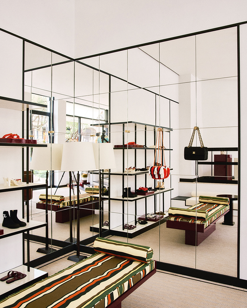 ภาพบูติกชั่วคราวของ CHANEL ณ เมืองบียาริตส์ ประเทศฝรั่งเศส ที่ออกแบบสไตล์ Art Deco 4