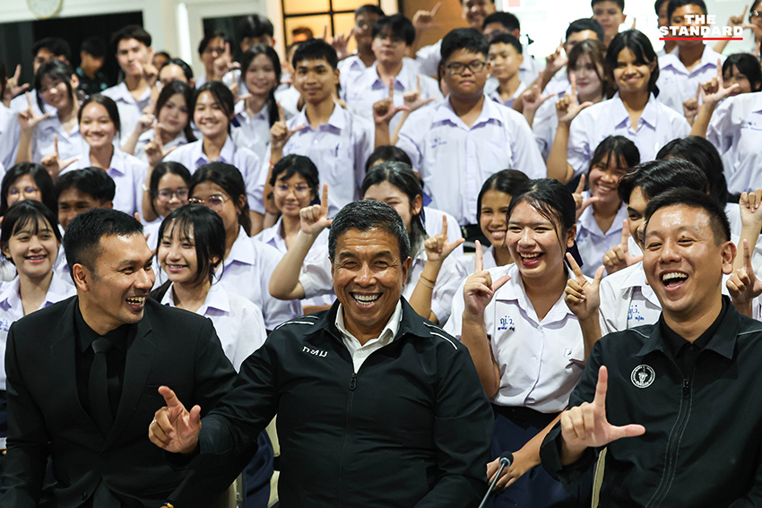 ชัชชาติ สิทธิพันธุ์ แถลงข่าวลาออกจากผู้ว่าฯ กทม. 11