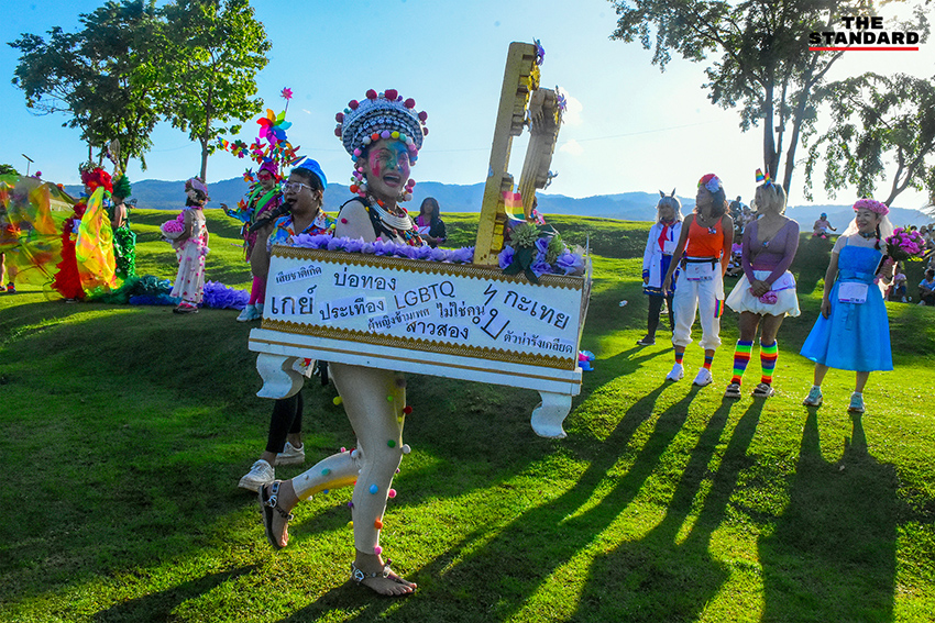 ผู้เข้าร่วมงาน Chiang Mai Pride 2026 เดิน-วิ่งในกิจกรรม 'Run for Gender Recognition Act' เพื่อสนับสนุนร่างกฎหมายรับรองอัตลักษณ์ทางเพศ 1
