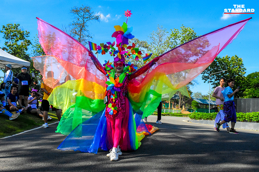 ผู้เข้าร่วมงาน Chiang Mai Pride 2026 เดิน-วิ่งในกิจกรรม 'Run for Gender Recognition Act' เพื่อสนับสนุนร่างกฎหมายรับรองอัตลักษณ์ทางเพศ 6