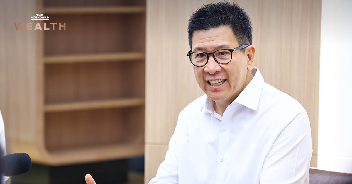 ภาพ ดร.เอกนิติ นิติทัณฑ์ประภาศ ขณะบรรยายถึงมาตรการ Quick Big Win การเติบโตของ GDP และแนวทางกระจายการลงทุนสู่ SME