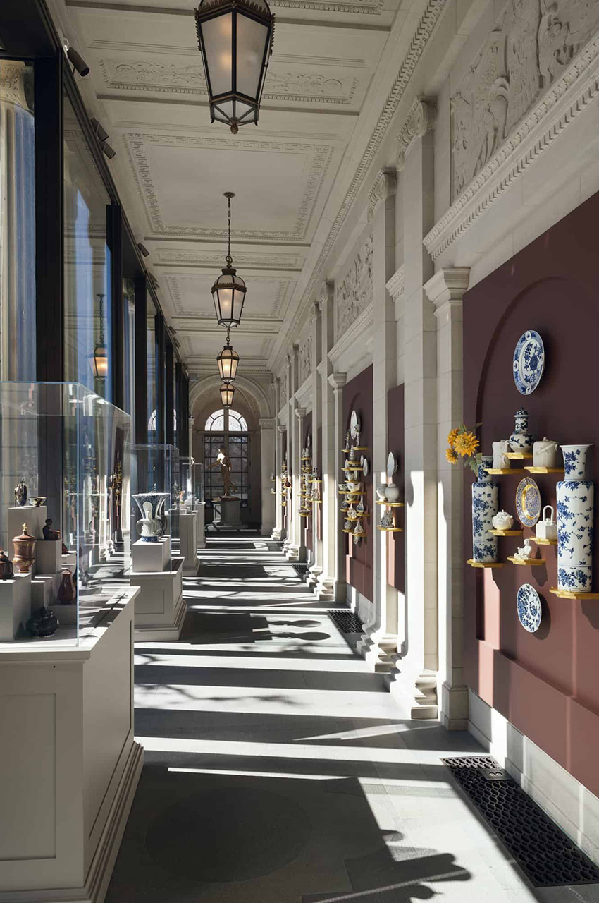 ภาพพิพิธภัณฑ์ The Frick Collection สถานที่จัดแฟชั่นโชว์ Louis Vuitton Cruise 2027 7