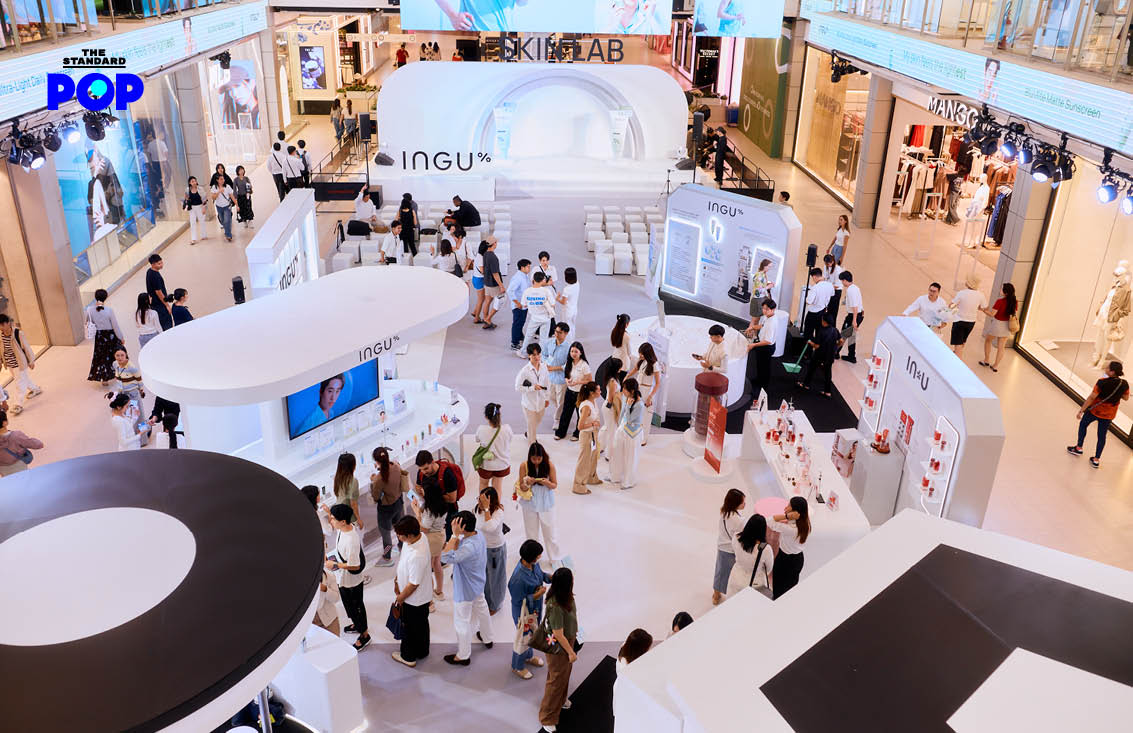 เอส ศุภ พรีเซนเตอร์ INGU ถือกันแดด INGU BluVlite Sunscreen ในงานเปิดตัว 8