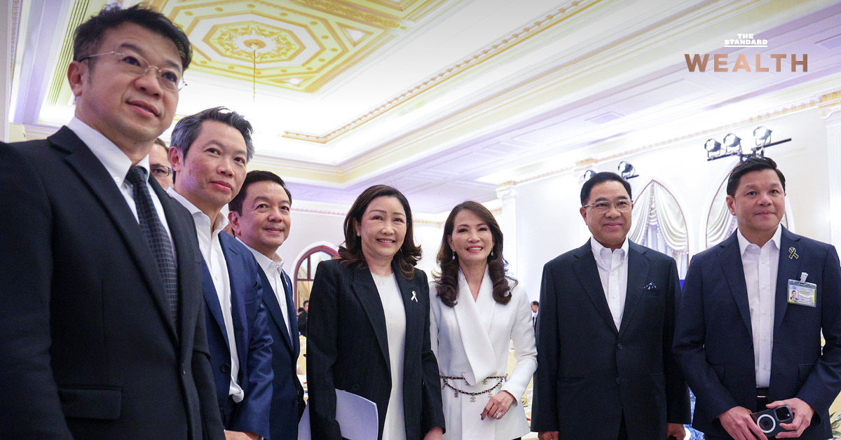 ภาพการประชุมระหว่างผู้บริหารค่ายรถยนต์ญี่ปุ่นและคณะรัฐมนตรี