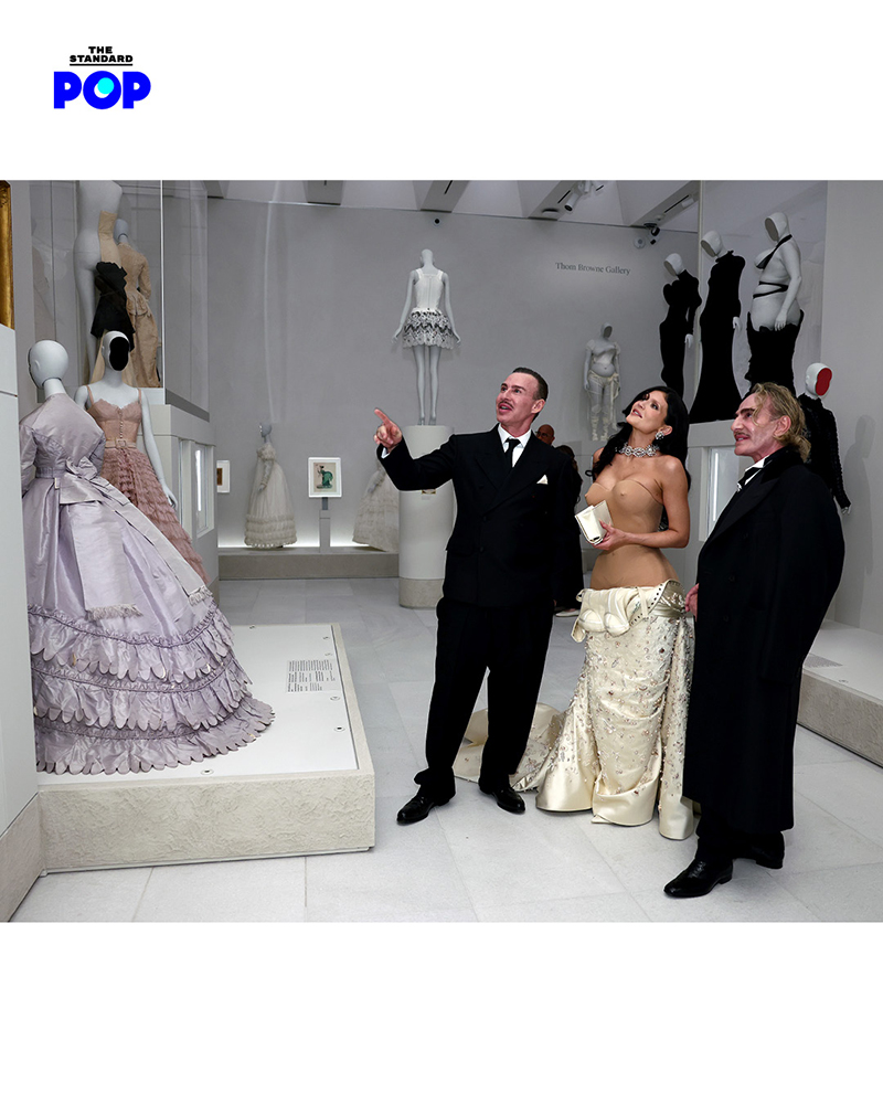 Kendall Jenner ในชุดสั่งตัดพิเศษของ GapStudio บนพรมแดงงาน Met Gala 2026 4