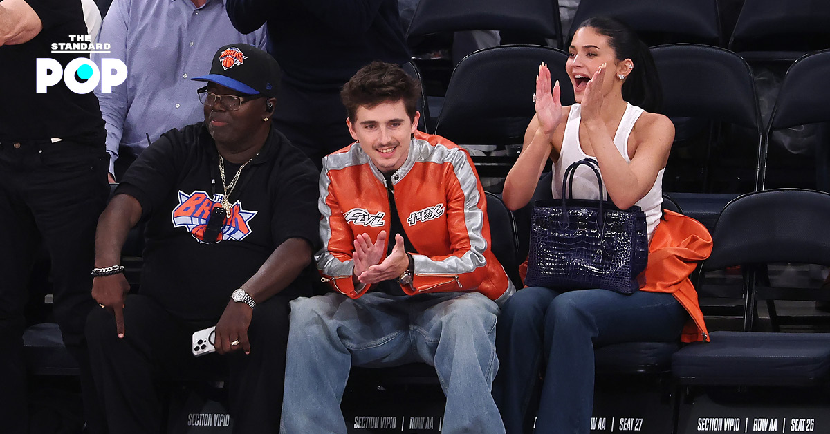 Kylie Jenner และ Timothée Chalamet ชมการแข่งขันบาสเกตบอล
