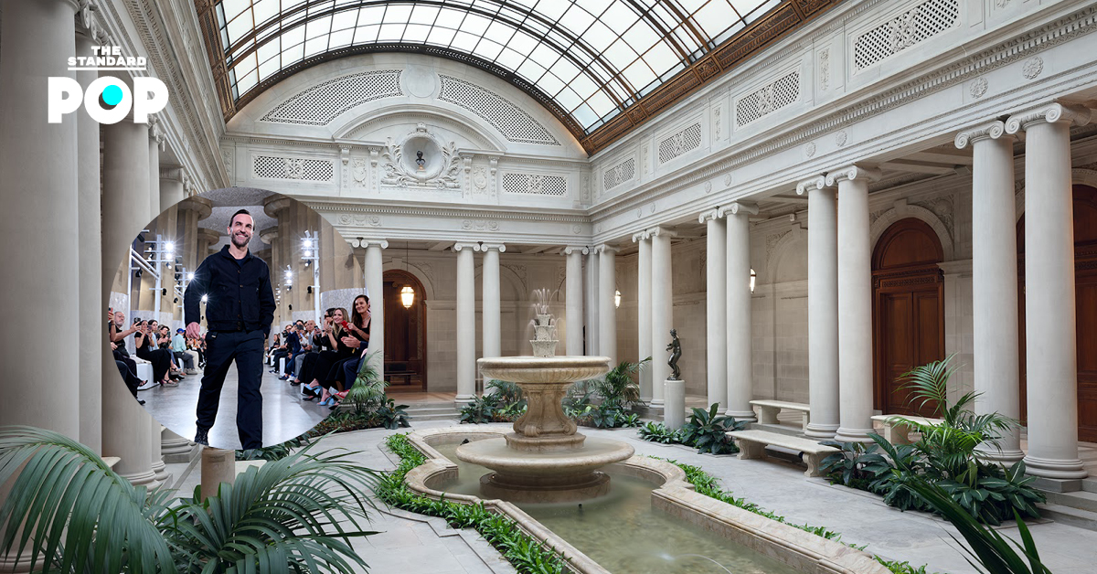ภาพบรรยากาศภายในพิพิธภัณฑ์ The Frick Collection ที่นิวยอร์ก ซึ่งเป็นสถานที่จัดงานแฟชั่นโชว์ Louis Vuitton Cruise 2027