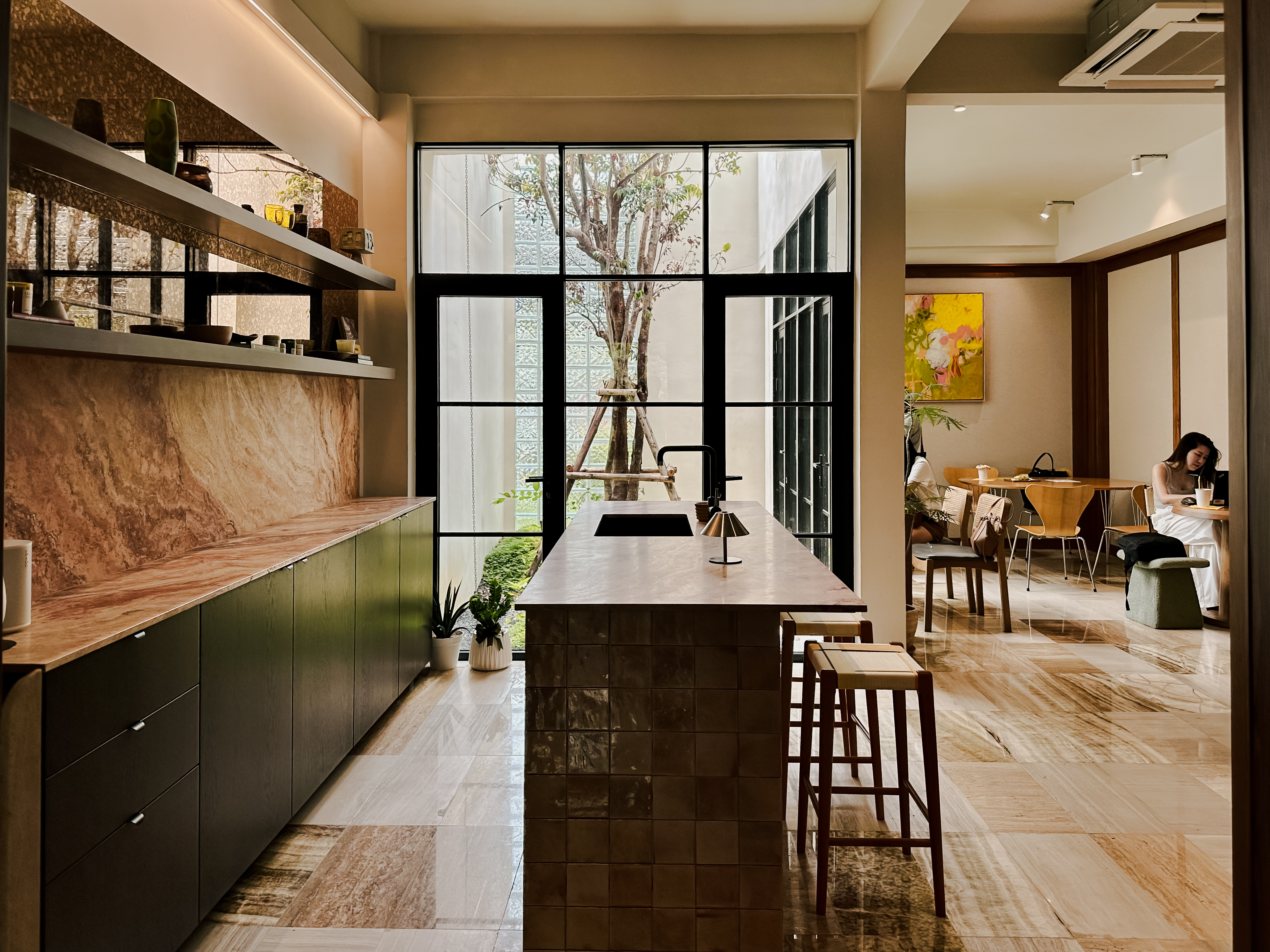 บรรยากาศภายในร้าน Matcha Edition มัทฉะเลานจ์ที่ตกแต่งสไตล์โฮมมี่ 1