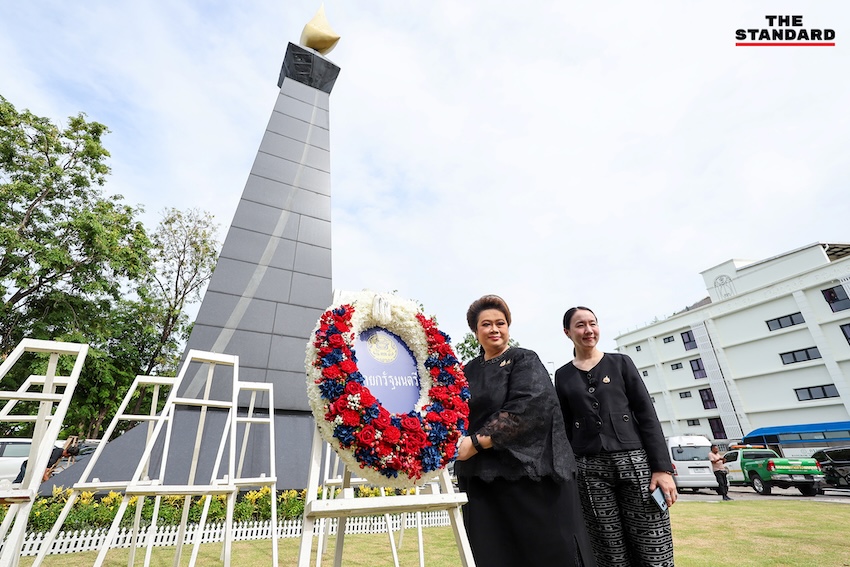 ภาพพิธีวางมาลาและสดุดีวีรชนพฤษภาประชาธรรม ที่สวนสันติพร 2