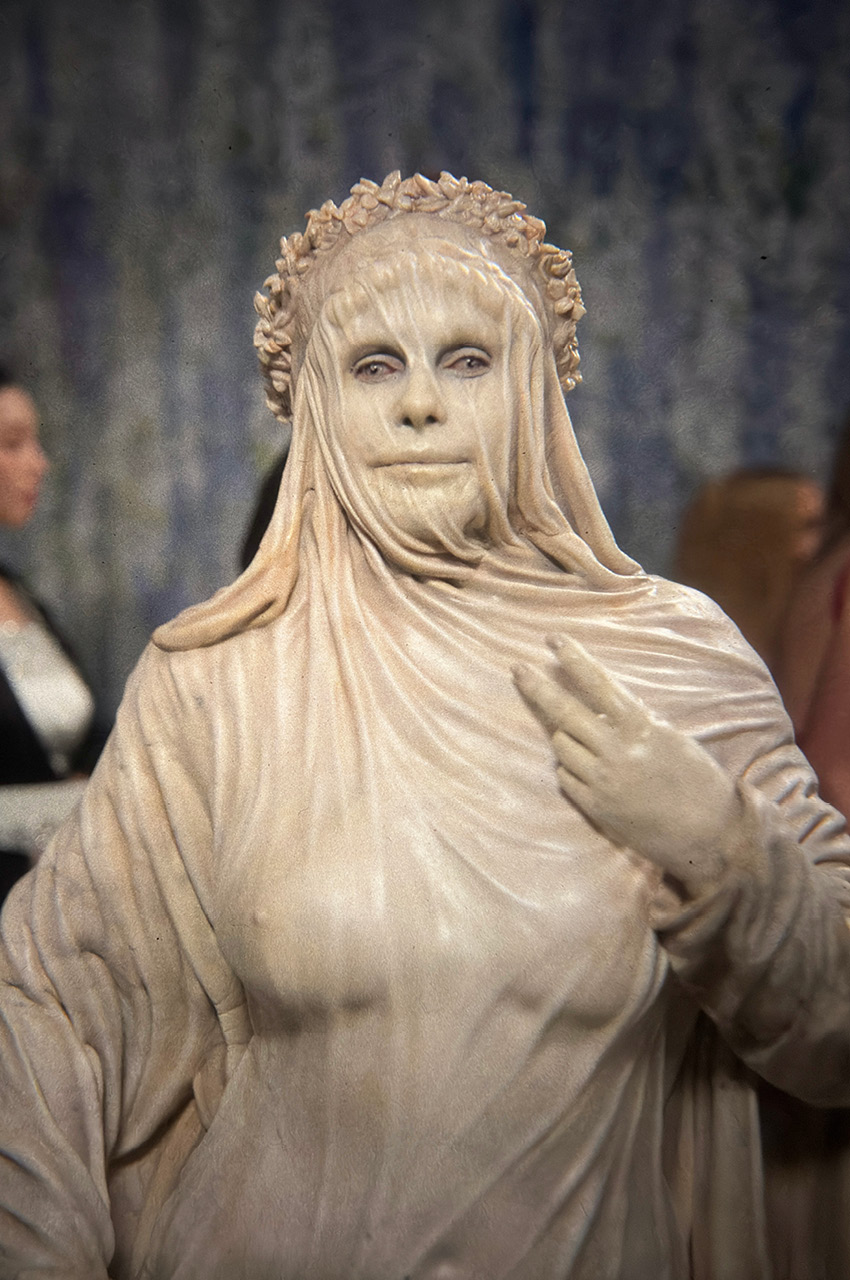 ภาพ ลิซ่า ในชุดร่วมงาน Met Gala 2026 ถ่ายด้วยกล้อง Graflex สไตล์วินเทจ 8