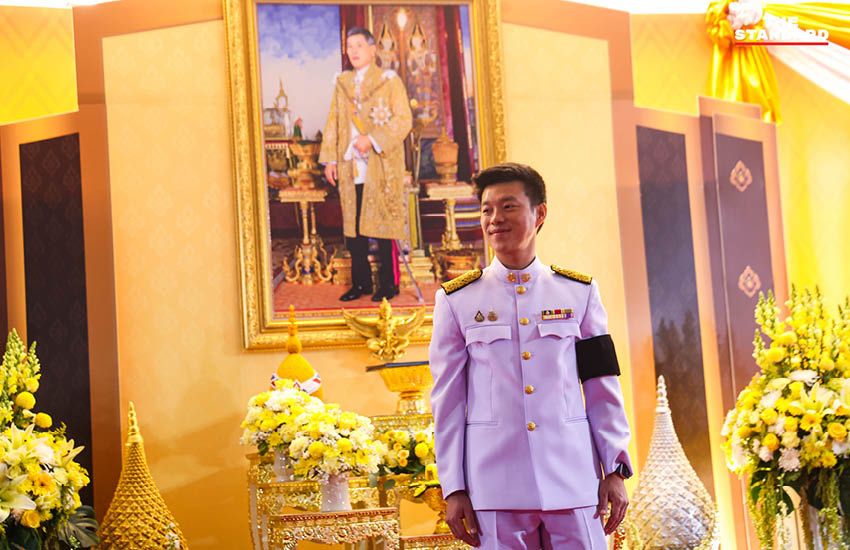 ณัฐพงษ์ เรืองปัญญาวุฒิ ผู้นำฝ่ายค้านในพิธีรับพระบรมราชโองการโปรดเกล้าฯ แต่งตั้ง 11
