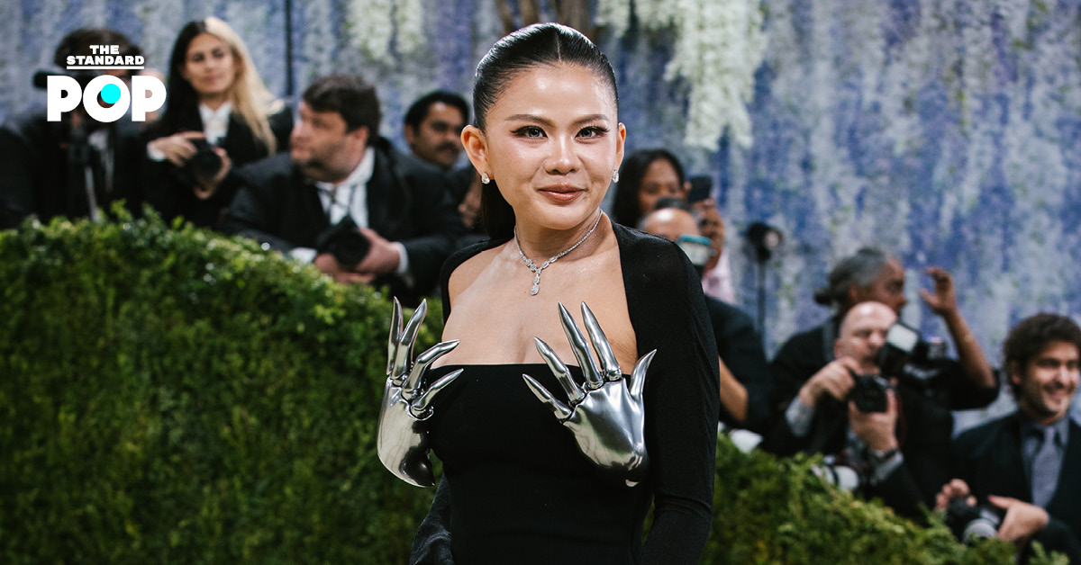 ป่าน ณิชาภัทร สุภาพ สวมชุดดีไซน์ Robert Wun พร้อมกลไกมือร่วมงาน Met Gala 2026