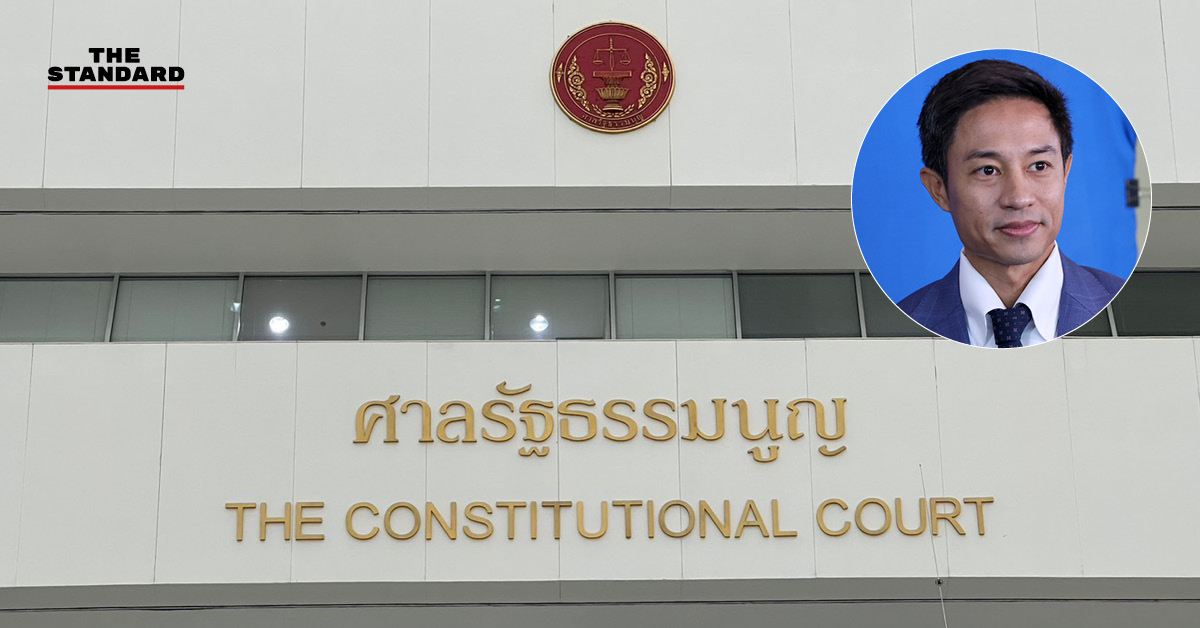 ภาพ สว. นรเศรษฐ์ ปรัชญากร ขณะให้สัมภาษณ์สื่อมวลชน