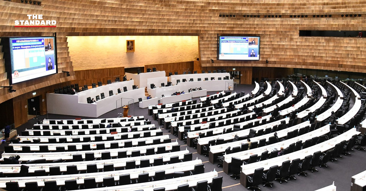 ภาพบรรยากาศการประชุมสภาผู้แทนราษฎรขณะลงมติญัตติแลนด์บริดจ์