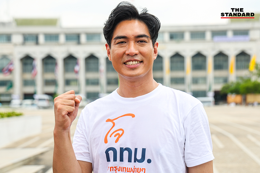 ชัยวัฒน์ สถาวรวิจิตร ผู้สมัครผู้ว่าฯ กทม. พรรคประชาชน และทีมงานหาเสียงบนรถแห่ 2