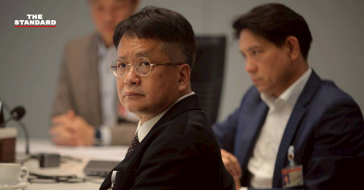 ภาพ เดชรัต สุขกำเนิด ผู้อำนวยการนโยบายพรรคประชาชน