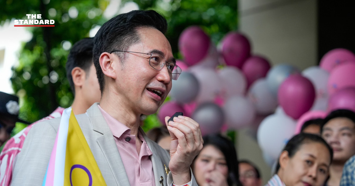 ศ.ดร.ยศชนัน วงศ์สวัสดิ์ และคณะพรรคเพื่อไทยร่วมขบวน Bangkok Pride Festival 2026 ท่ามกลางสายฝน
