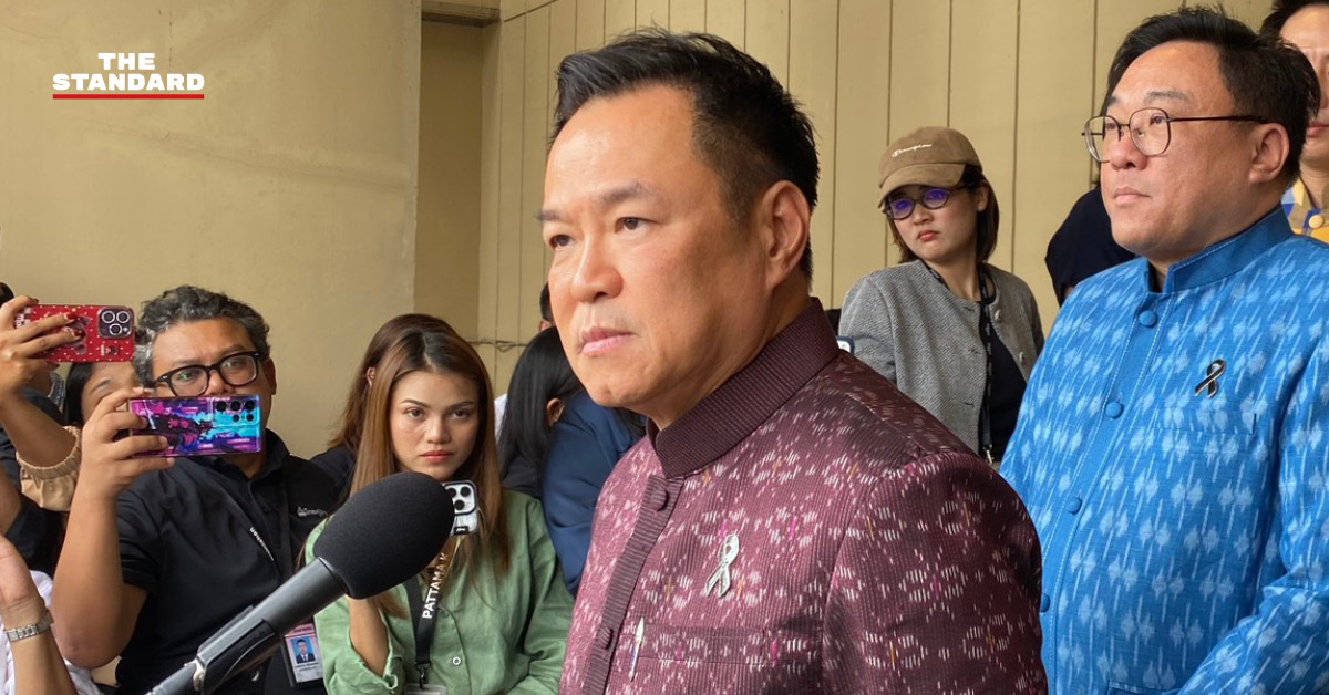 นายกรัฐมนตรีแถลงข่าวที่ทำเนียบรัฐบาล