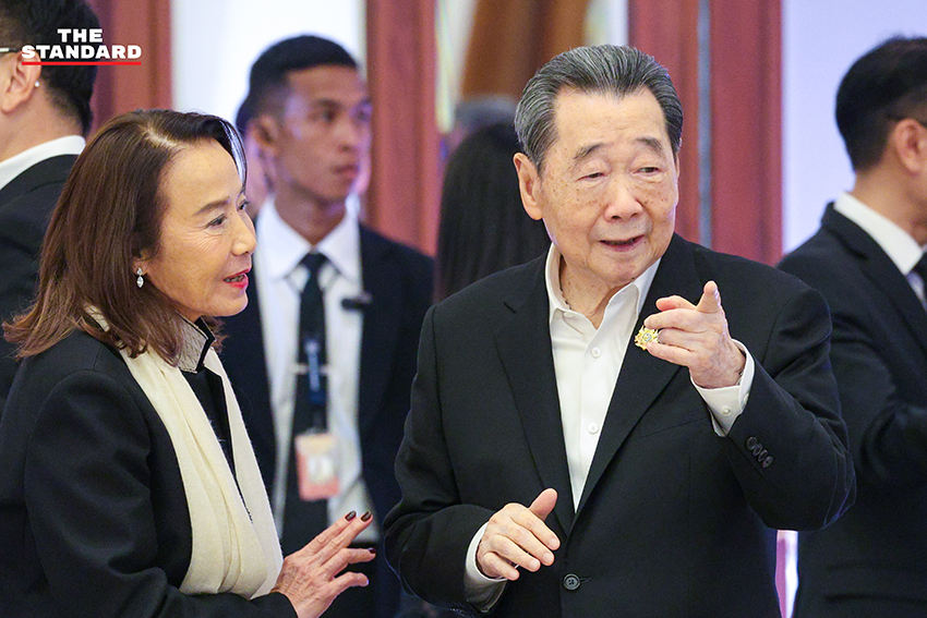 นายกรัฐมนตรีและคณะรัฐมนตรี ร่วมประชุมกับผู้บริหารระดับสูงจากภาคเอกชนและตัวแทนภาคธุรกิจ 14