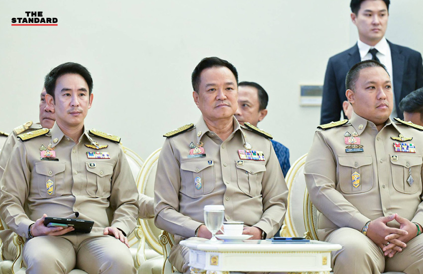 นายกรัฐมนตรี พบปะ กำนัน และผู้ใหญ่บ้าน เพื่อมอบนโยบายและรับฟังปัญหา 6