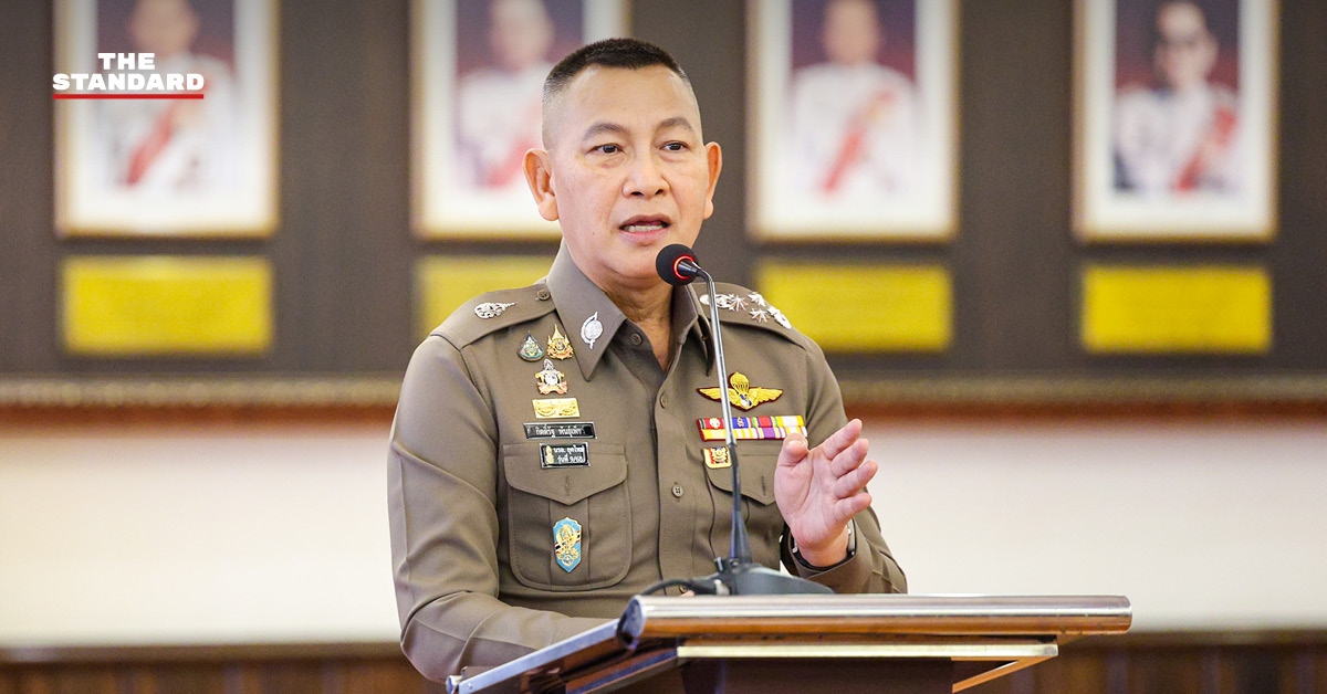 พล.ต.ท.ไตรรงค์ ผิวพรรณ รองจเรตำรวจแห่งชาติ ในฐานะโฆษกสำนักงานตำรวจแห่งชาติ