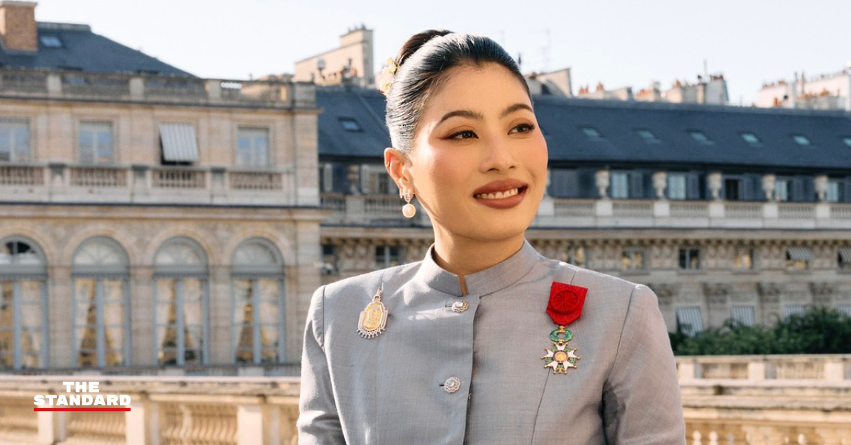 สมเด็จพระเจ้าลูกเธอ เจ้าฟ้าสิริวัณณวรี นารีรัตนราชกัญญา ทรงรับเครื่องอิสริยาภรณ์ Légion d’honneur จากรัฐมนตรีว่าการกระทรวงวัฒนธรรมสาธารณรัฐฝรั่งเศส