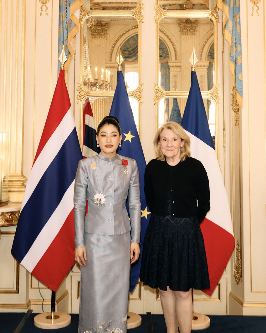 สมเด็จพระเจ้าลูกเธอ เจ้าฟ้าสิริวัณณวรี นารีรัตนราชกัญญา ทรงรับเครื่องอิสริยาภรณ์ Légion d’honneur จากรัฐมนตรีว่าการกระทรวงวัฒนธรรมสาธารณรัฐฝรั่งเศส 8