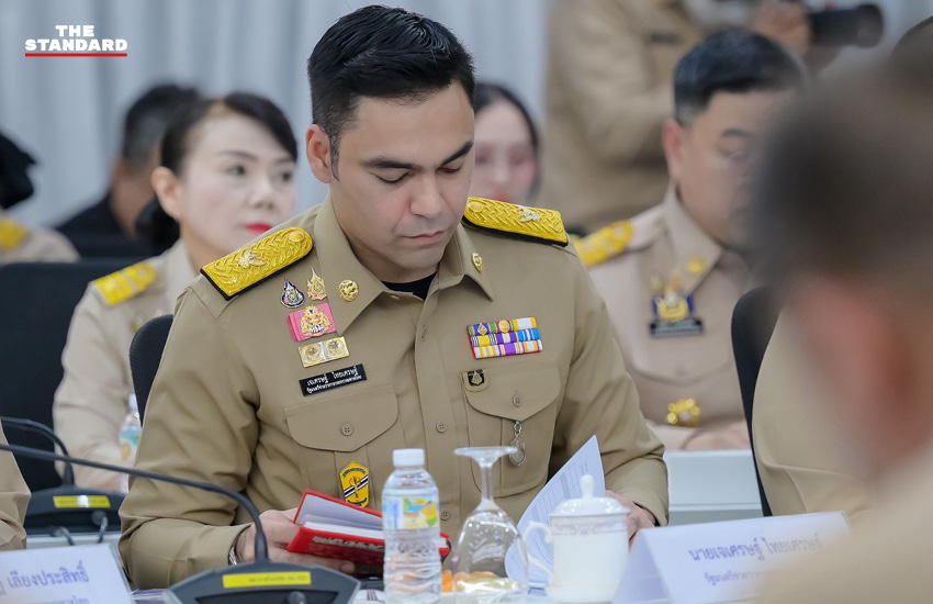 คณะองคมนตรีและคณะรัฐมนตรีร่วมประชุมหารือแนวทางรับมือภัยแล้ง 8