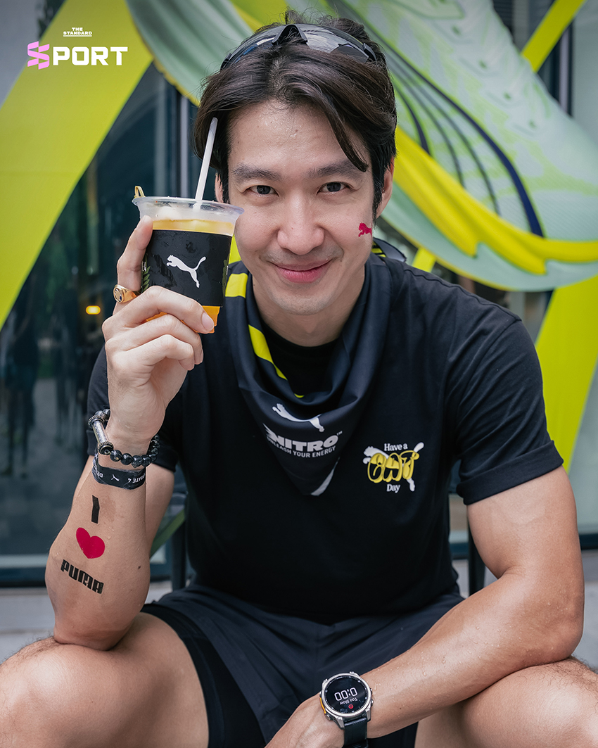 นักวิ่งกำลังทดสอบรองเท้า PUMA DEVIATE NITRO™ 4 ในกิจกรรม FAST LANE CHALLENGE 5