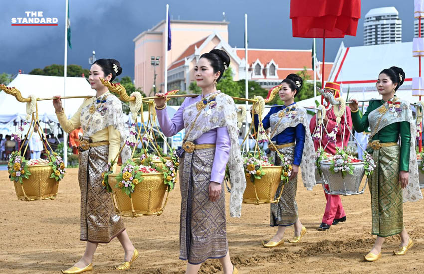 พระบาทสมเด็จพระเจ้าอยู่หัวและสมเด็จพระนางเจ้าฯ พระบรมราชินี เสด็จพระราชดำเนินในพระราชพิธีจรดพระนังคัลแรกนาขวัญ พุทธศักราช 2569 ณ มณฑลพิธีท้องสนามหลวง 5