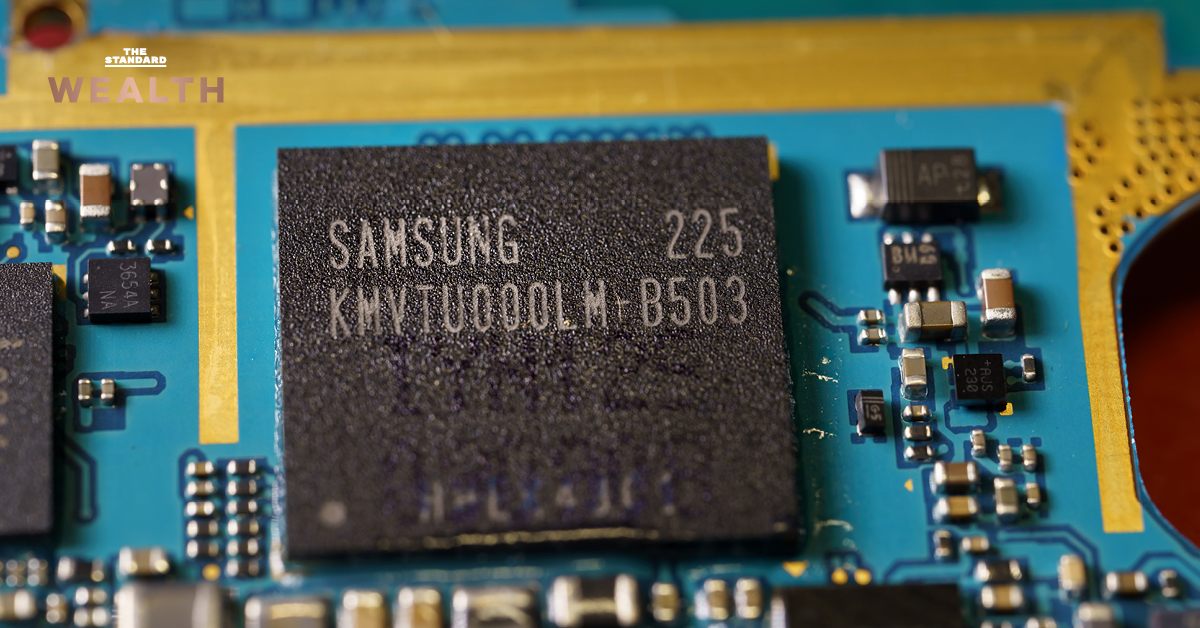 ภาพระยะใกล้ของโทรศัพท์ Samsung