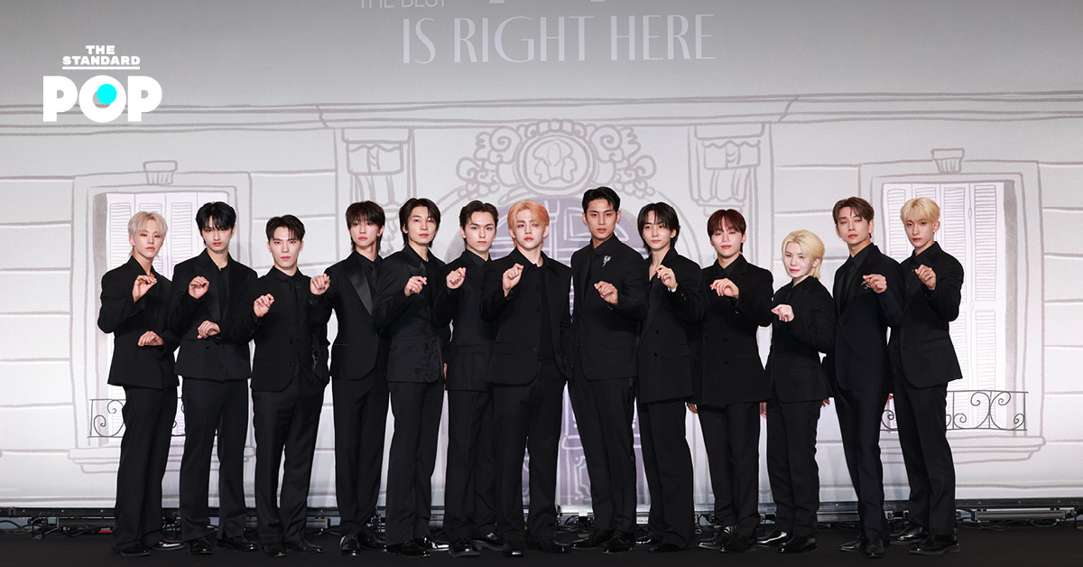 วง SEVENTEEN ถ่ายภาพร่วมกันในงานแถลงข่าว