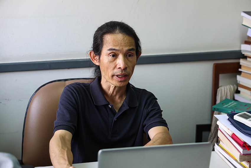 ภาพ ธิบดี บัวคำศรี ผู้เชี่ยวชาญประวัติศาสตร์กัมพูชาและเอเชียตะวันออกเฉียงใต้ 12