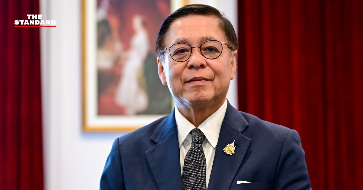 ภาพ สีหศักดิ์ พวงเกตุแก้ว รองนายกรัฐมนตรีและรัฐมนตรีว่าการกระทรวงการต่างประเทศ
