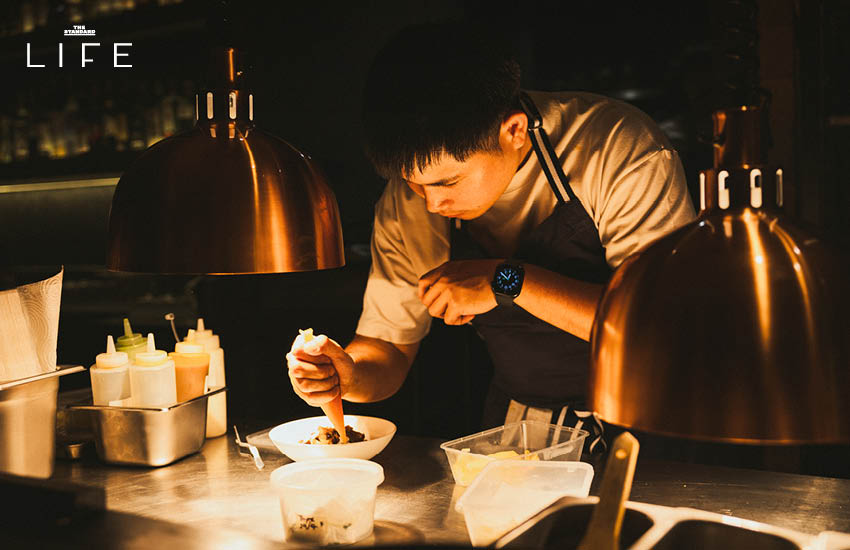 จานอาหารจากร้าน SILO Bangkok ที่เน้นการย่างไฟจากวัตถุดิบท้องถิ่นไทย 5